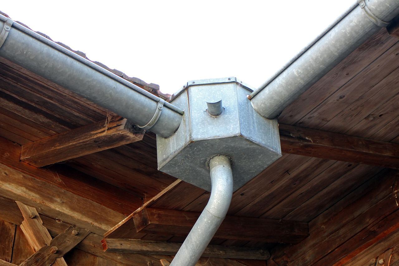 Duval Miguel Couverture, chantier de couvreur zingueur à Vaux-le-Pénil
